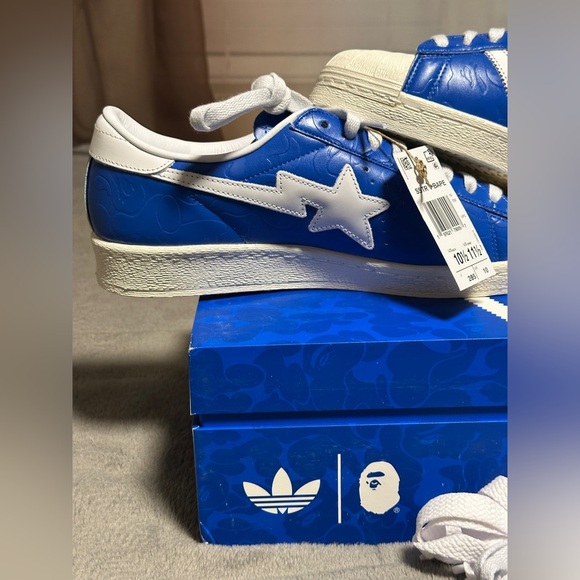 Adidas Bape Blue and White Sneakers New - Picture 3 of 11